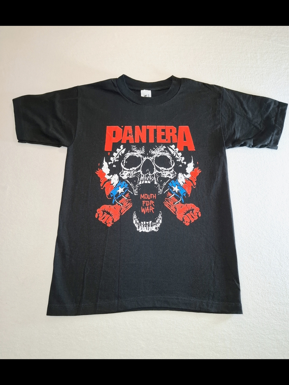 Pantera Women's Black 'Mouth for War' Graphic Tee Sz S
